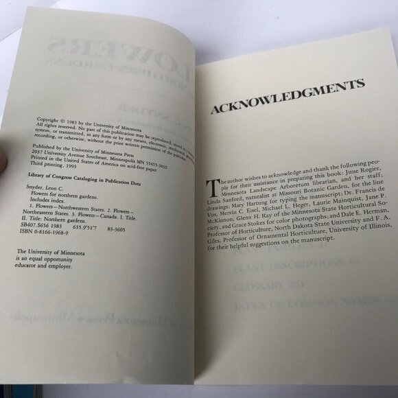 Flowers for Northern Gardens Book by Leon Snyder NICE! Gardening - Picture 4 of 7